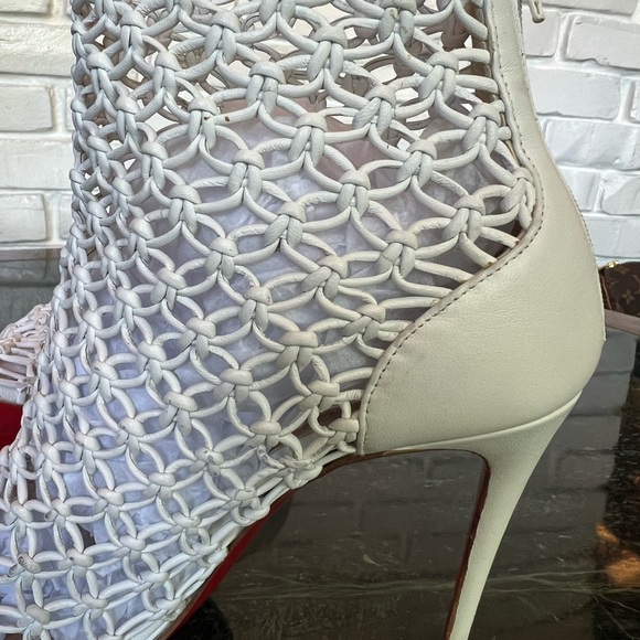 Christian Louboutin woven white leather zipper booties Dust bag included ❤️ - Picture 5 of 12
